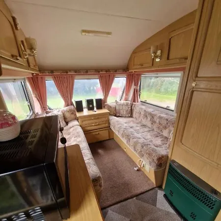 캠프장 Parkhouse Farm Caravan Easby